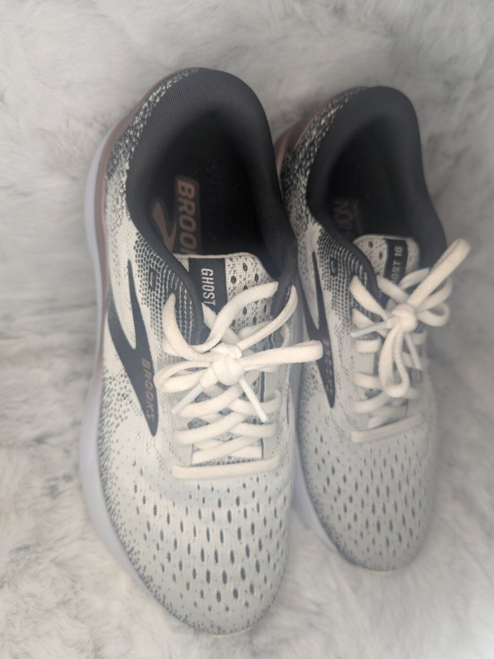 Brooks Ghost 16 Women's Size 8 White Gray Running Shoes EUC - Picture 10 of 16